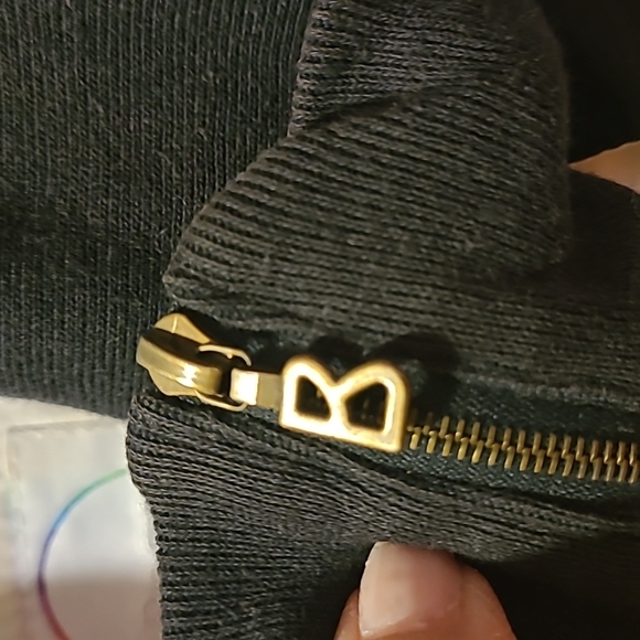 Bogner Ski Jacket, Ladies 14, Vintage, Ribbed Sleeves and bottom. Hood attached. - Picture 7 of 14